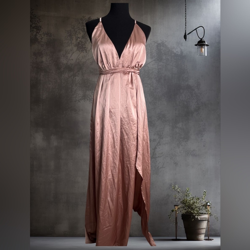 White Fox Akela Maxi Dress Sz Medium